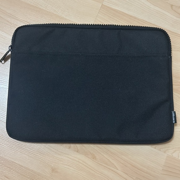 Hershel Black Anchor Sleeve, 14 Inch - Picture 2 of 5